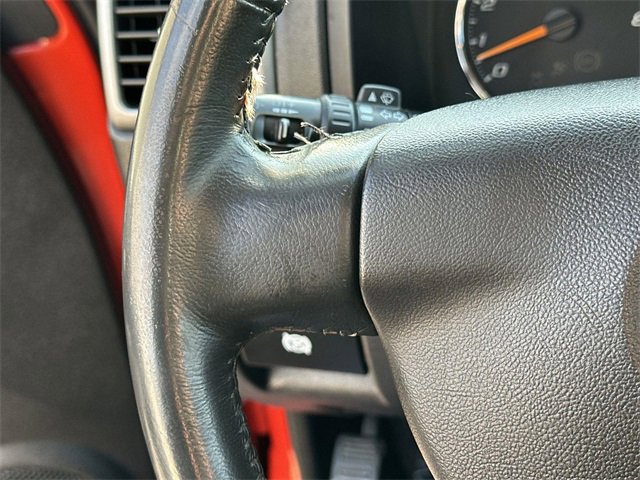 Used 2010 GMC Canyon SLT image 31