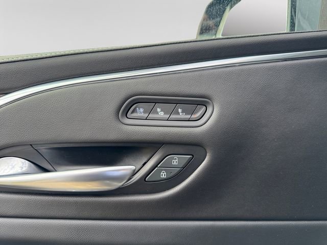 Certified 2021 Cadillac Escalade Premium Luxury AWD/4WD image 12