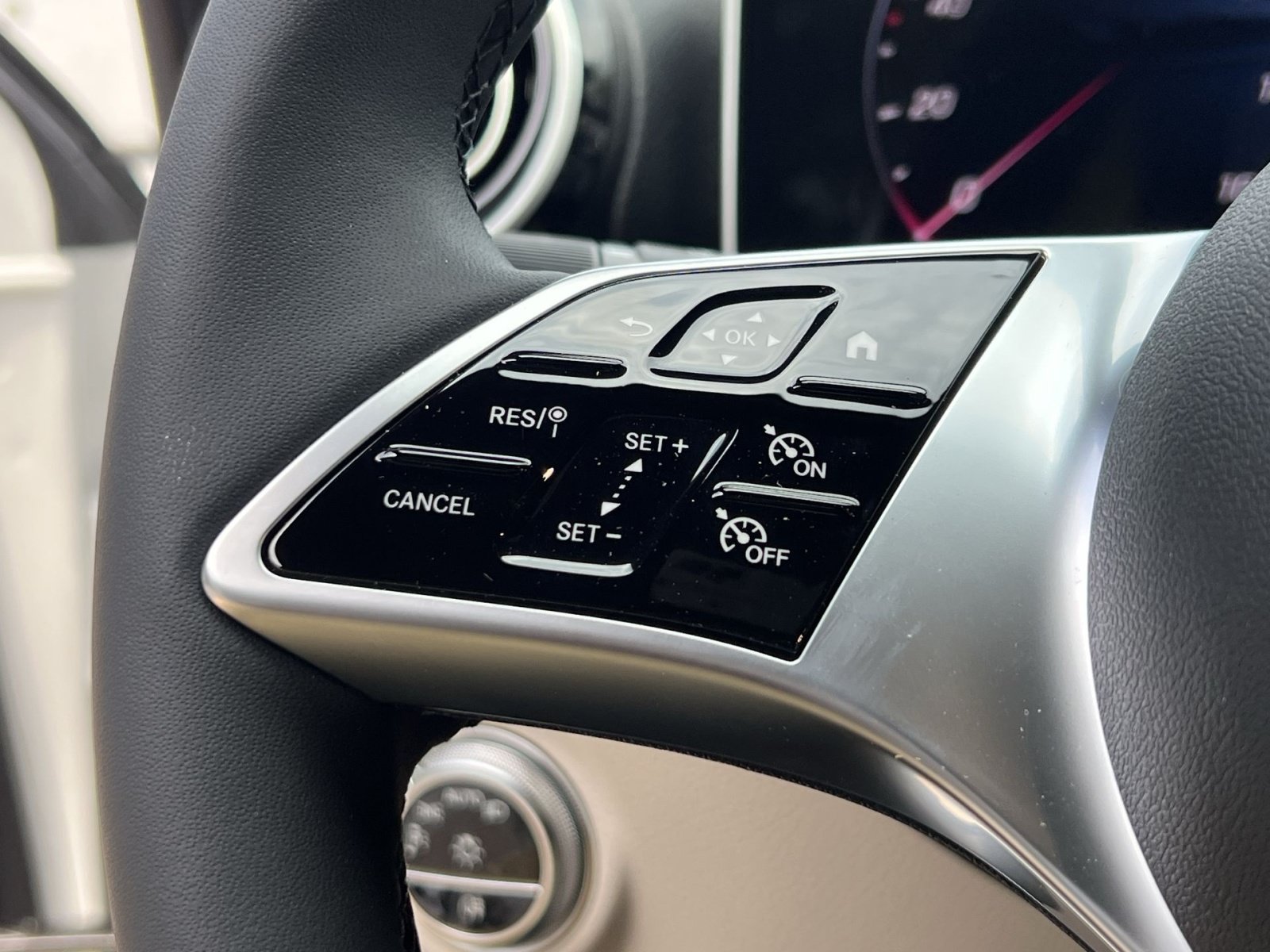 New 2026 Mercedes-Benz C 300 4MATIC Sedan image 36