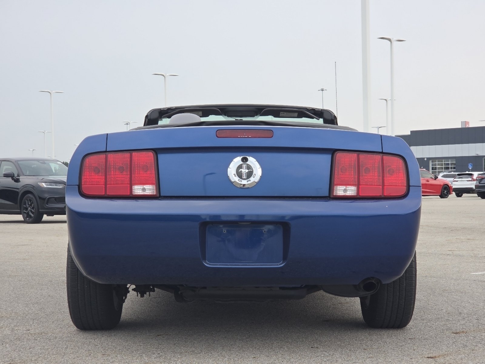 Used 2006 Ford Mustang Convertible RWD image 13