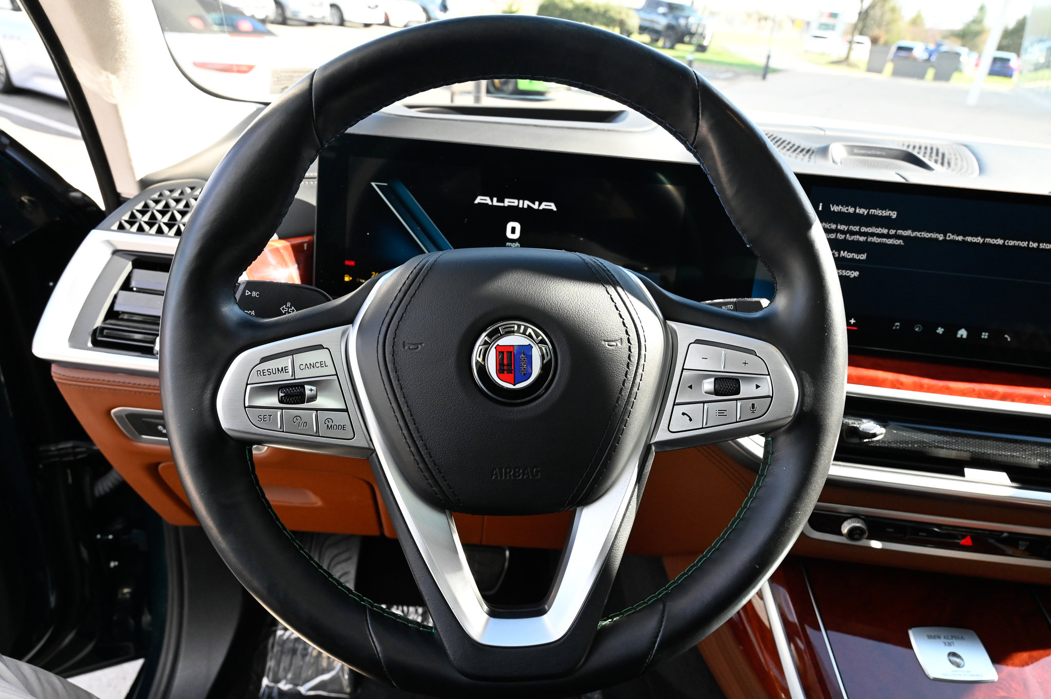 Used 2024 BMW ALPINA XB7 image 24