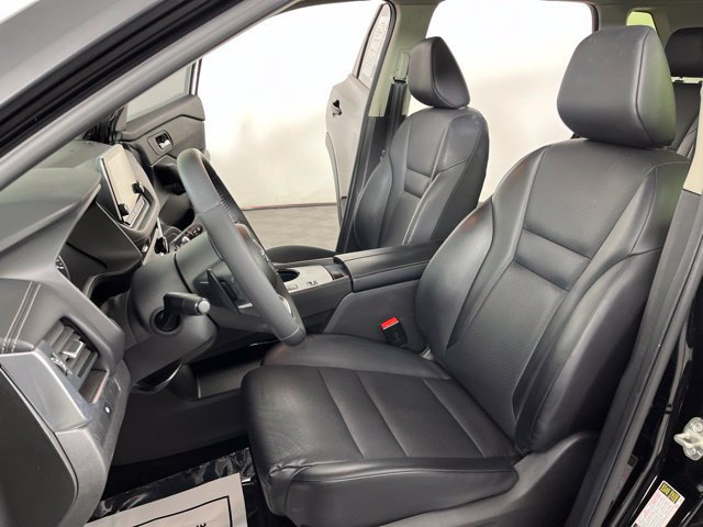 Used 2024 Nissan Rogue SV w/ SV Premium Package FWD image 20