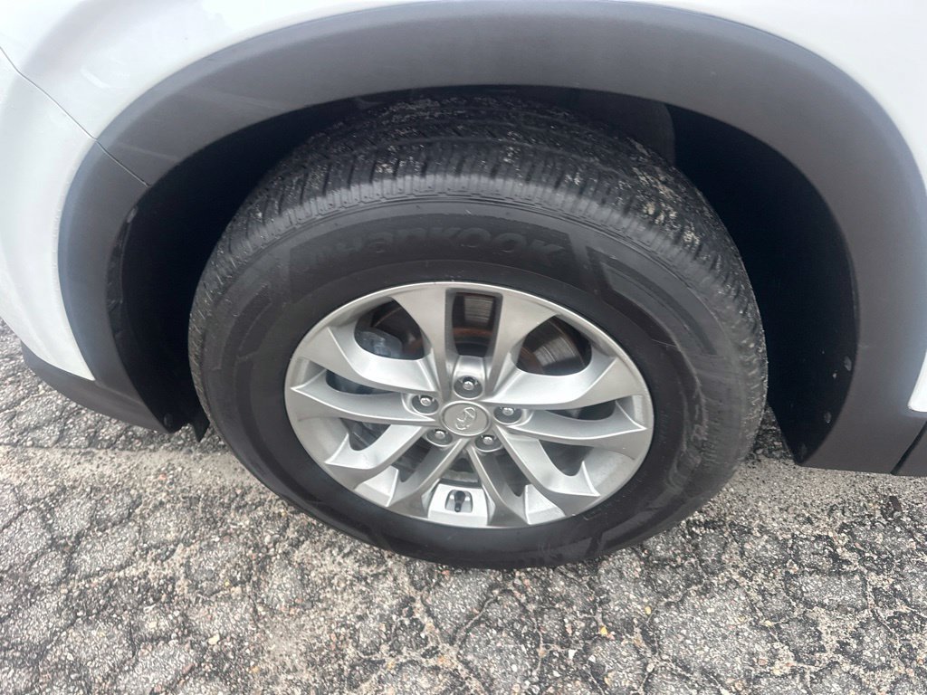 Used 2019 Hyundai Santa Fe SE FWD image 10