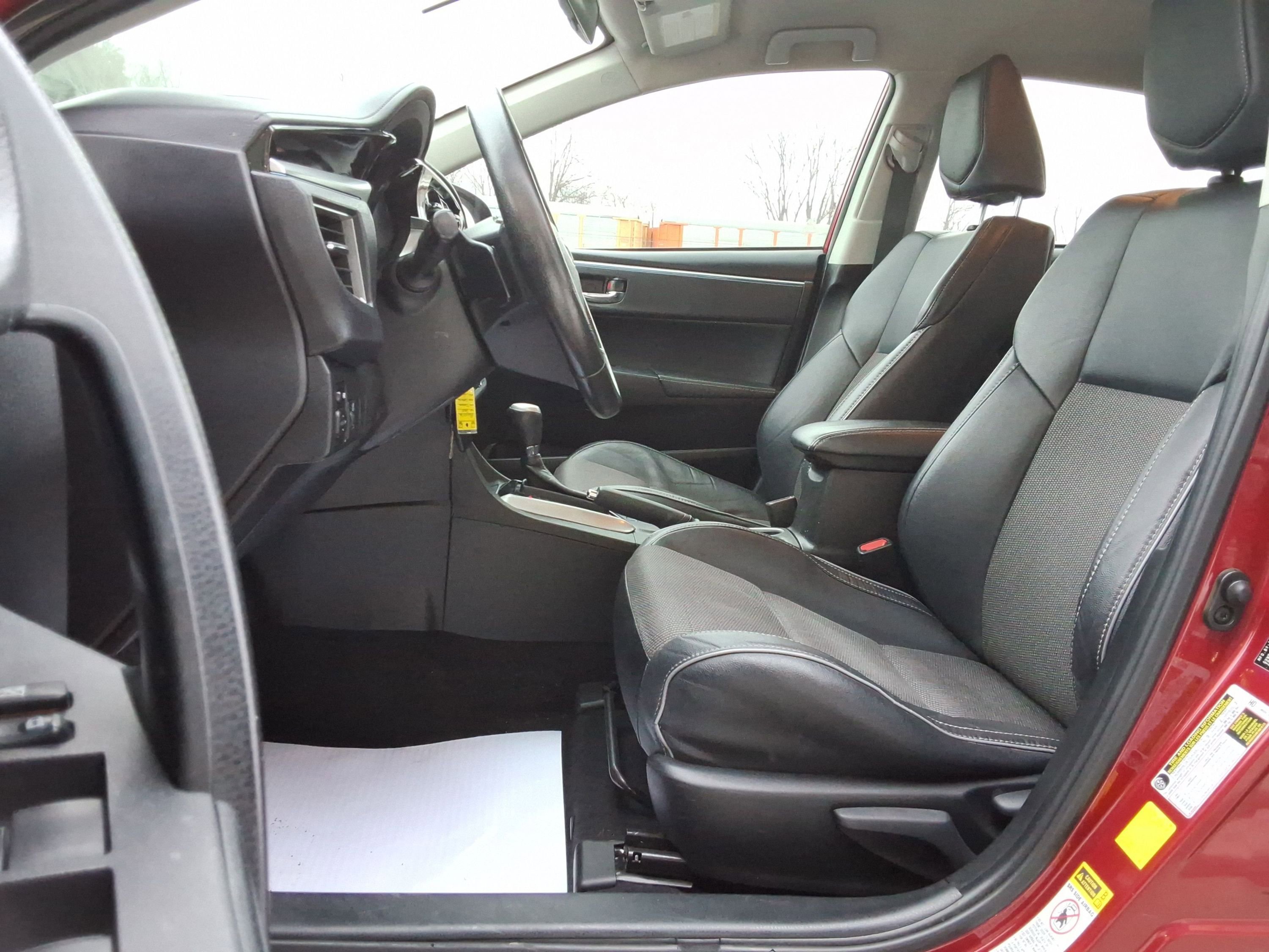 Used 2015 Toyota Corolla S image 26