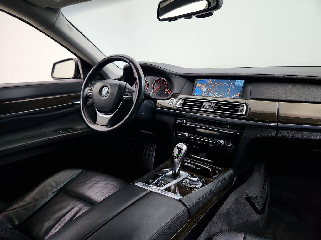 Used 2012 BMW 740i RWD image 25