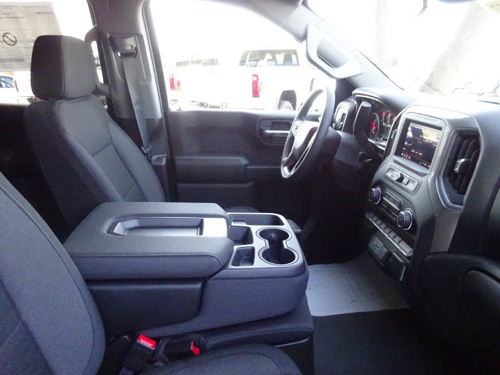 New 2026 Chevrolet Silverado 1500 Custom RWD image 16