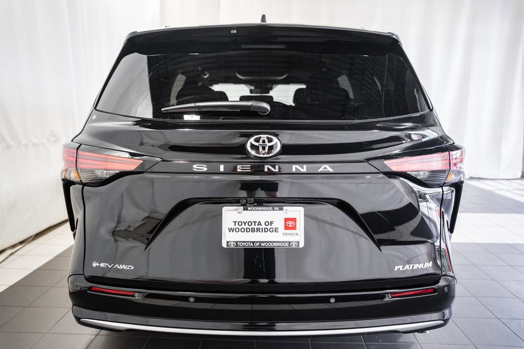New 2026 Toyota Sienna Platinum image 5