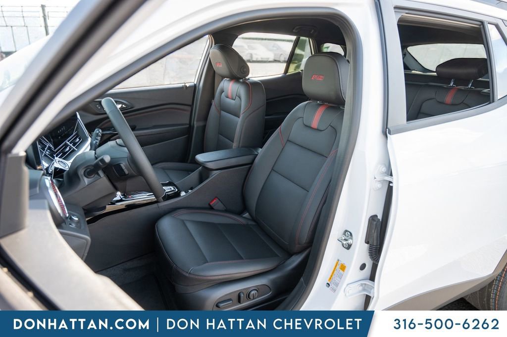 New 2026 Chevrolet Trax RS w/ Driver Confidence Package image 4