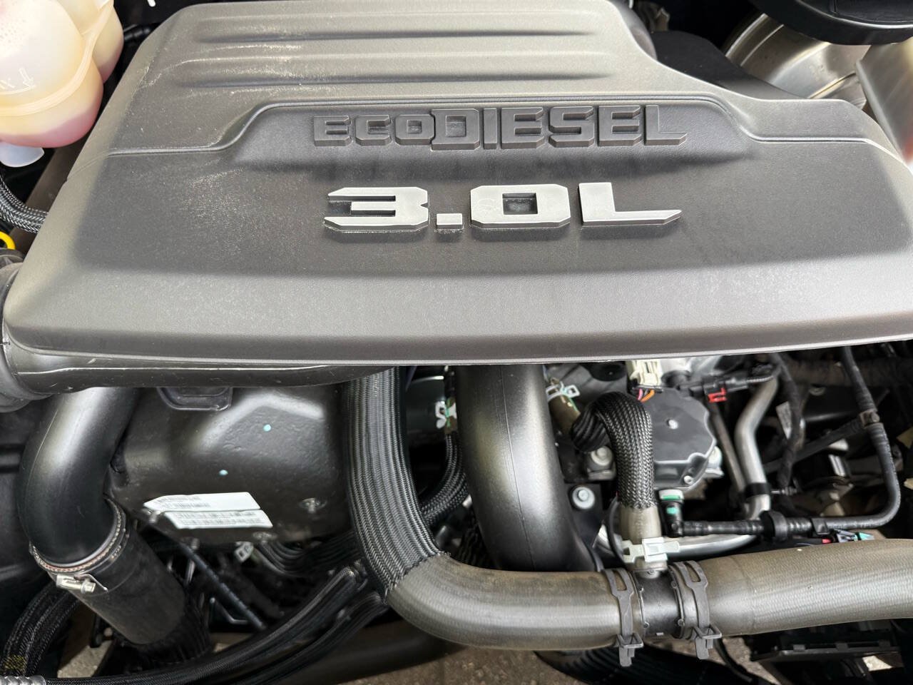 Used 2022 RAM 1500 Laramie AWD/4WD image 16