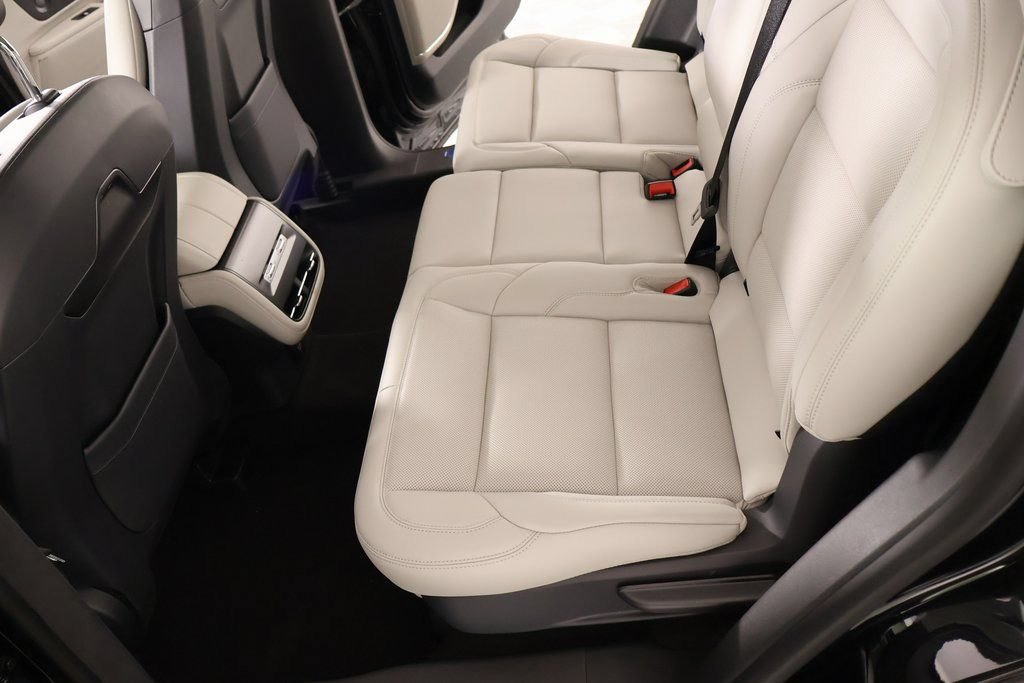 New 2026 Lincoln Nautilus Premier w/ Equipment Group 102A AWD/4WD image 12
