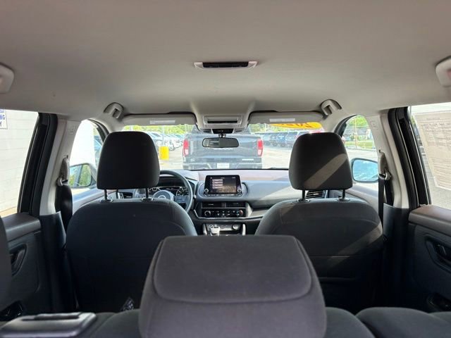 Used 2023 Nissan Rogue S AWD/4WD image 29
