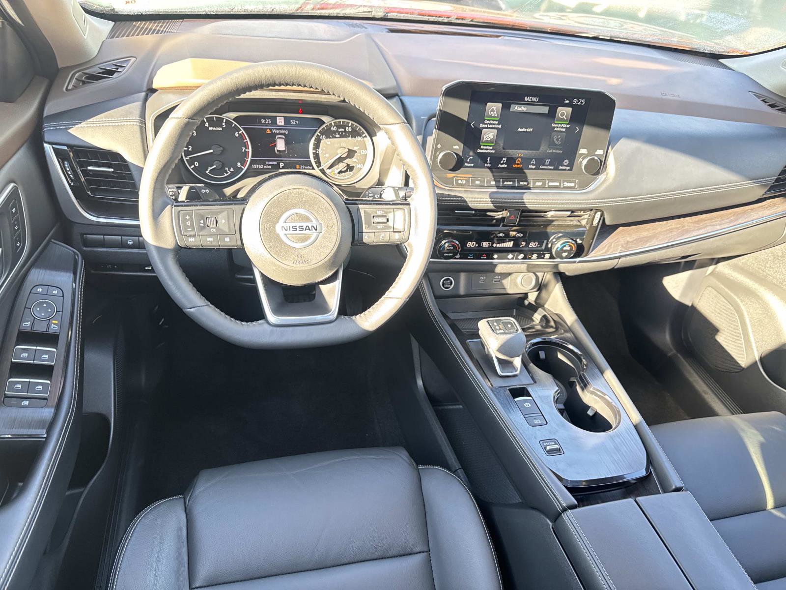 Used 2021 Nissan Rogue SL w/ Premium Package image 9