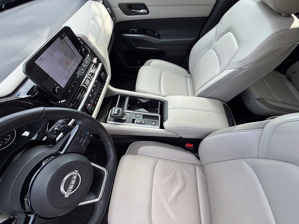 Used 2024 Nissan Pathfinder SL w/ SL Premium Package FWD image 20