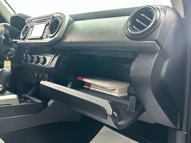Used 2019 Toyota Tacoma SR5 AWD/4WD image 31