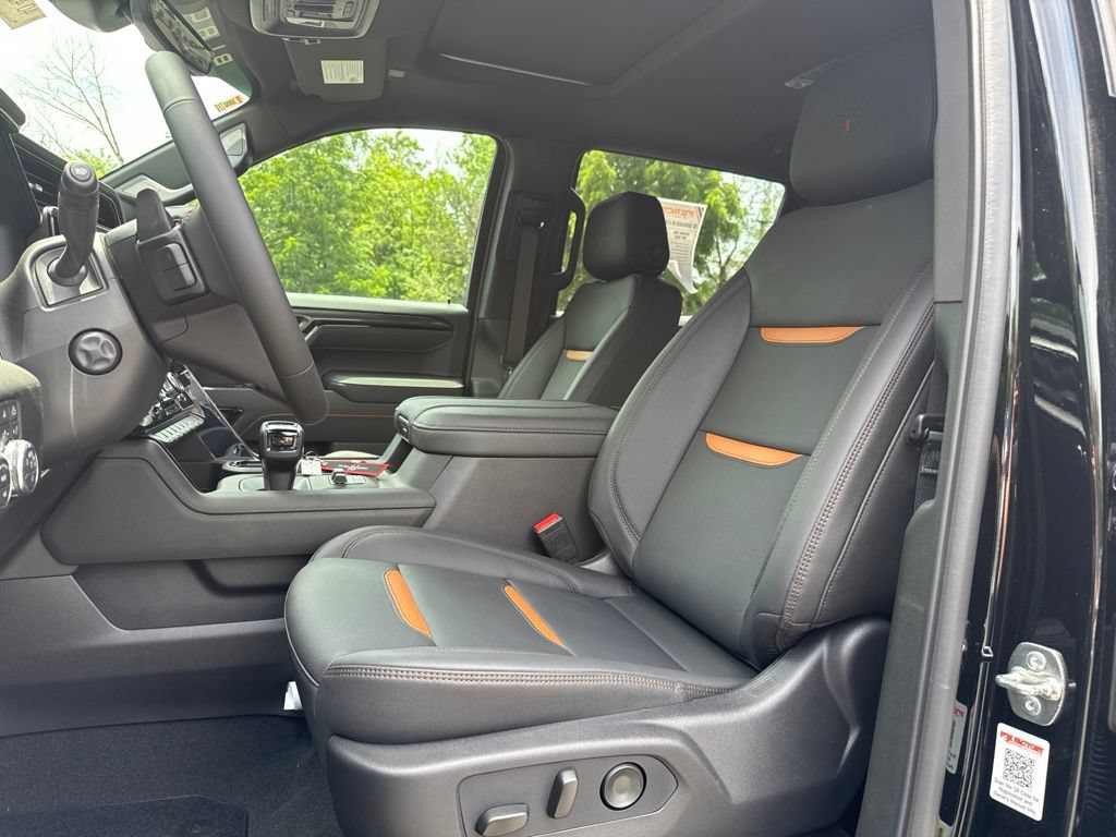 New 2026 GMC Sierra 1500 AT4 w/ AT4 Premium Package AWD/4WD image 12