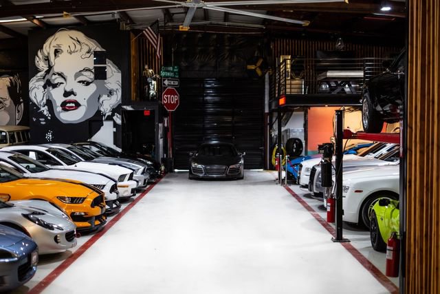 Used 2018 Chevrolet Camaro SS image 33