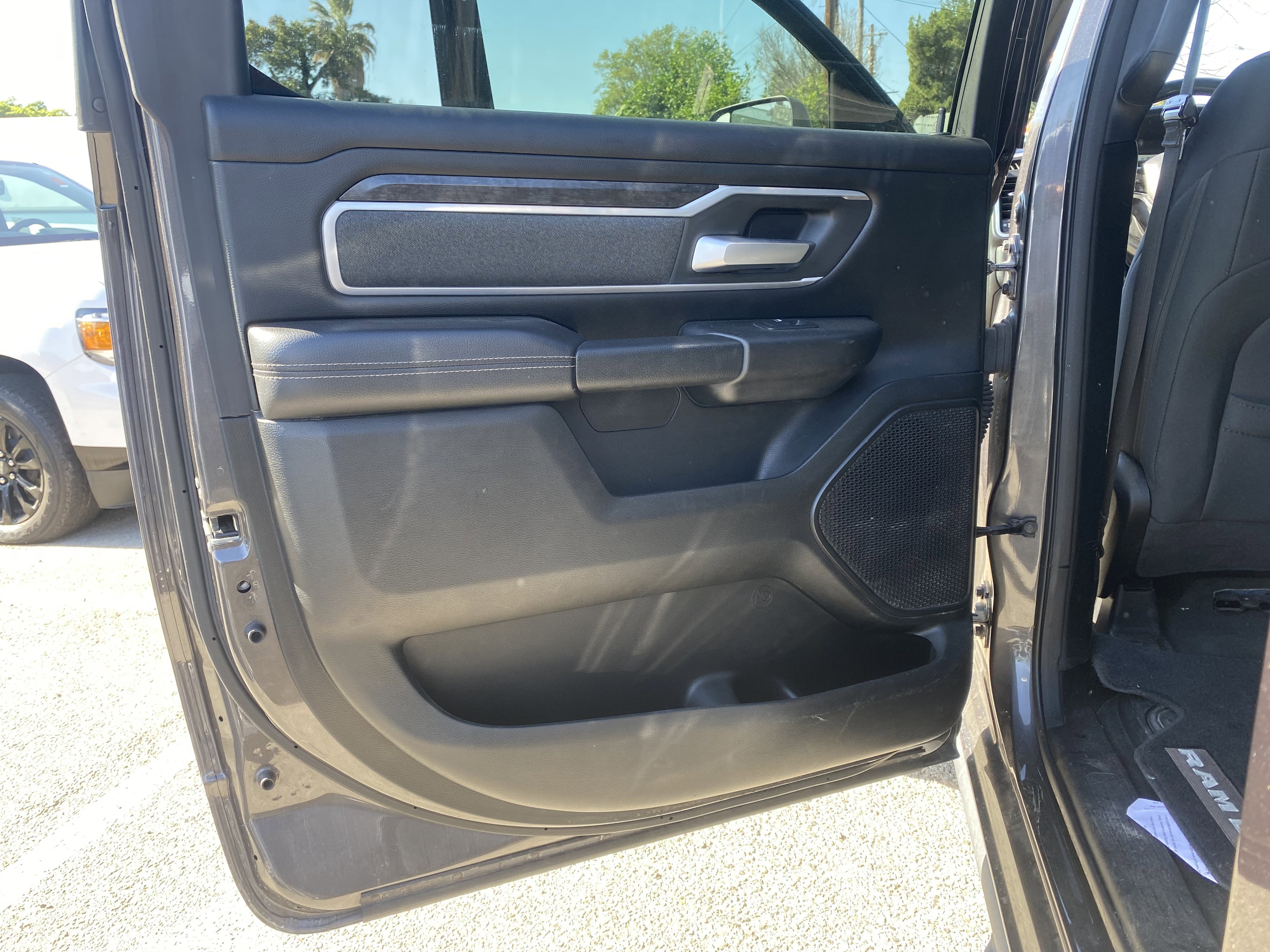 Used 2020 RAM 1500 Big Horn RWD image 22