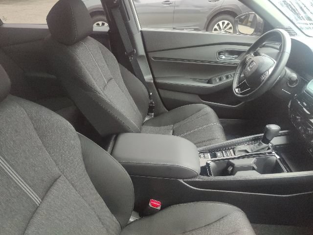 Used 2023 Honda Accord Sport image 28