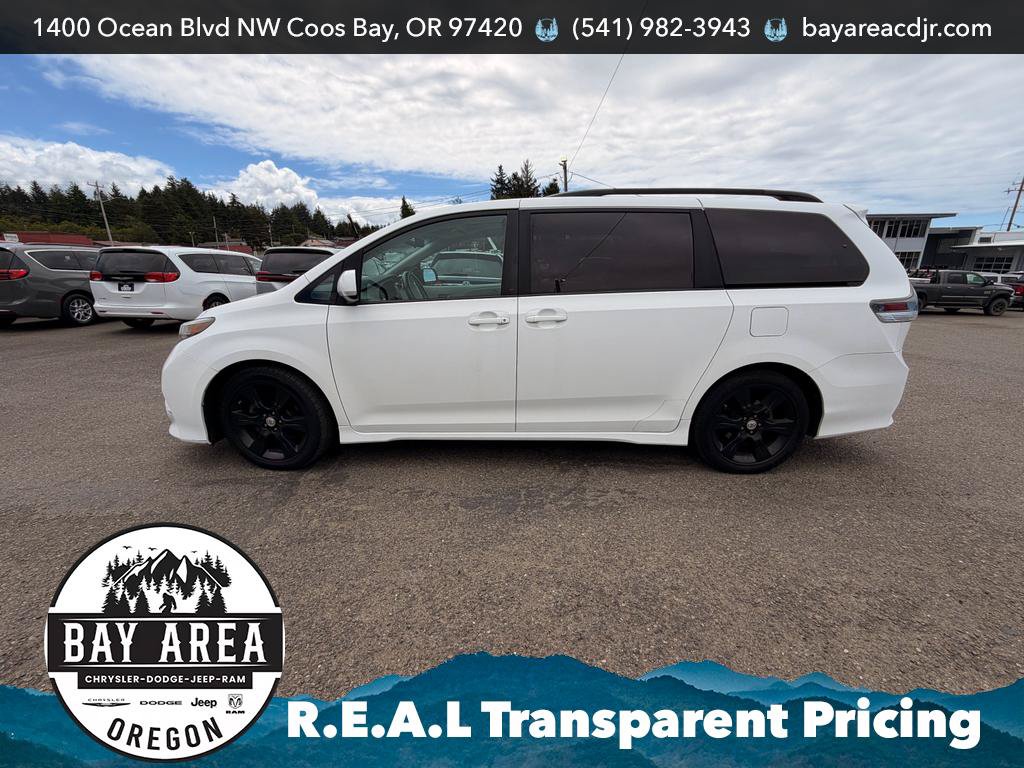 Used 2011 Toyota Sienna SE w/ Preferred Pkg FWD image 9