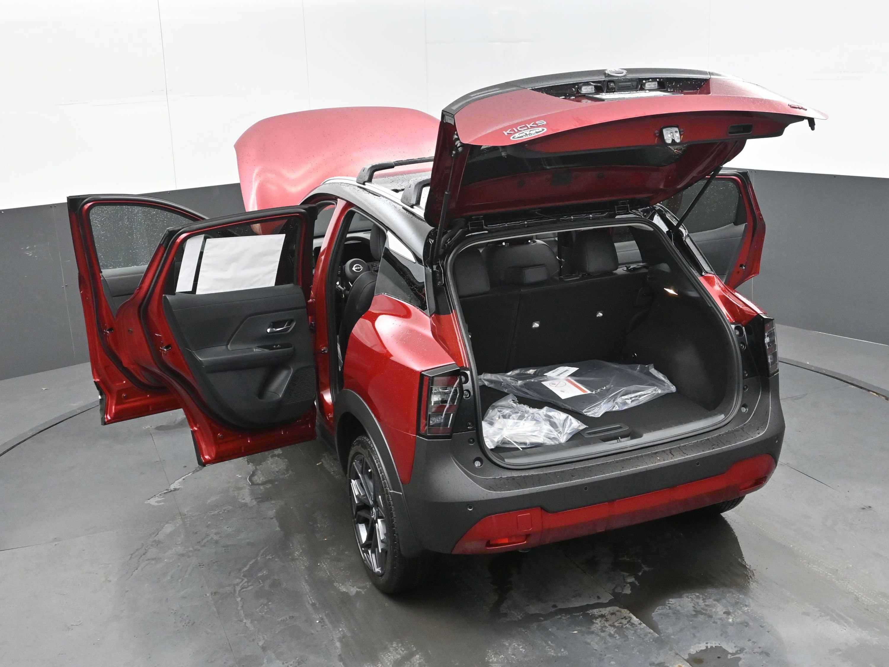 New 2026 Nissan Kicks SR image 43