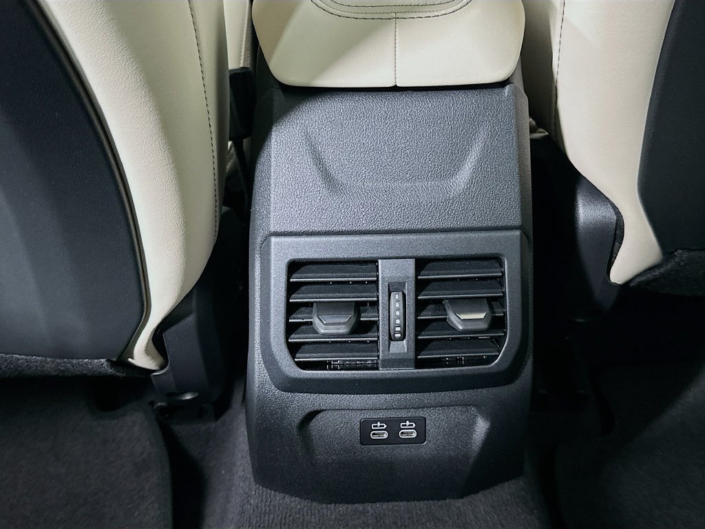 Used 2026 BMW 228i w/ Technology Package FWD image 18
