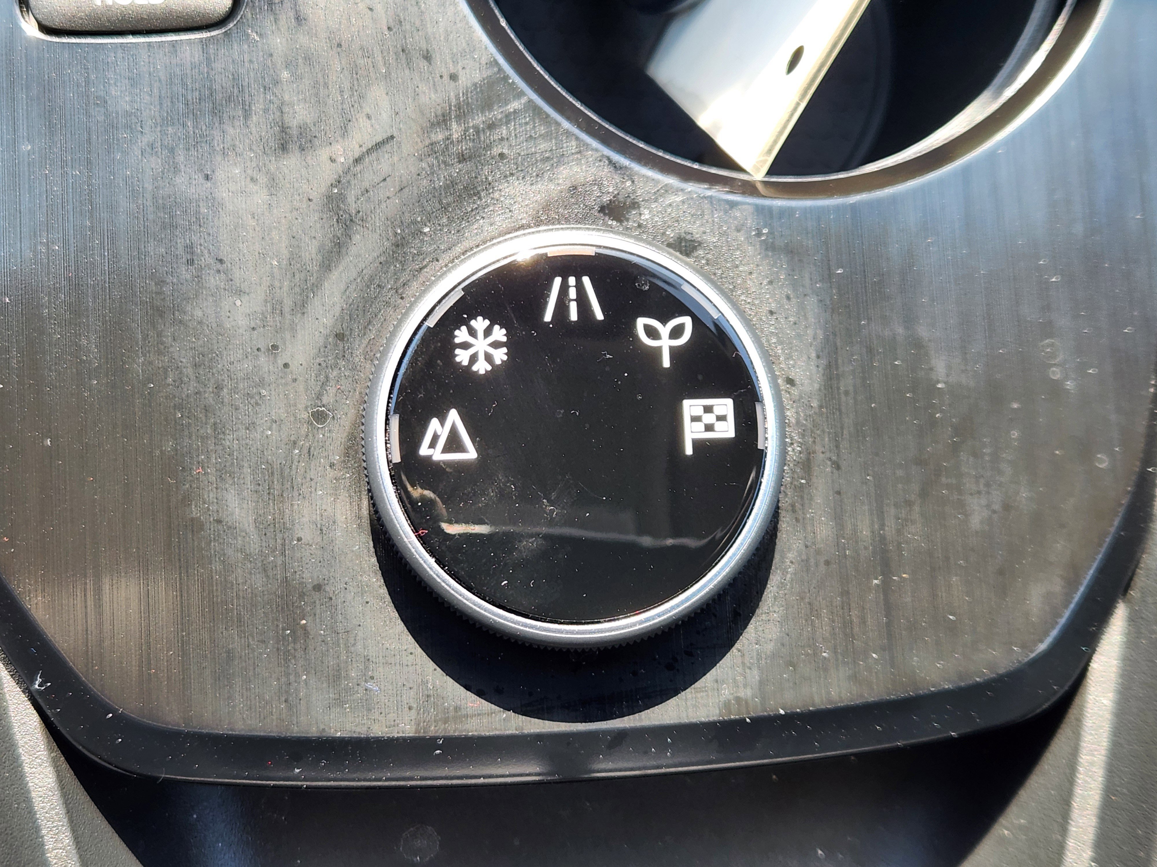 Used 2024 Nissan Rogue SV w/ SV Premium Package image 22