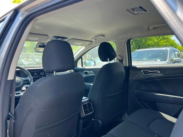 Certified 2024 Kia Sportage LX FWD image 11