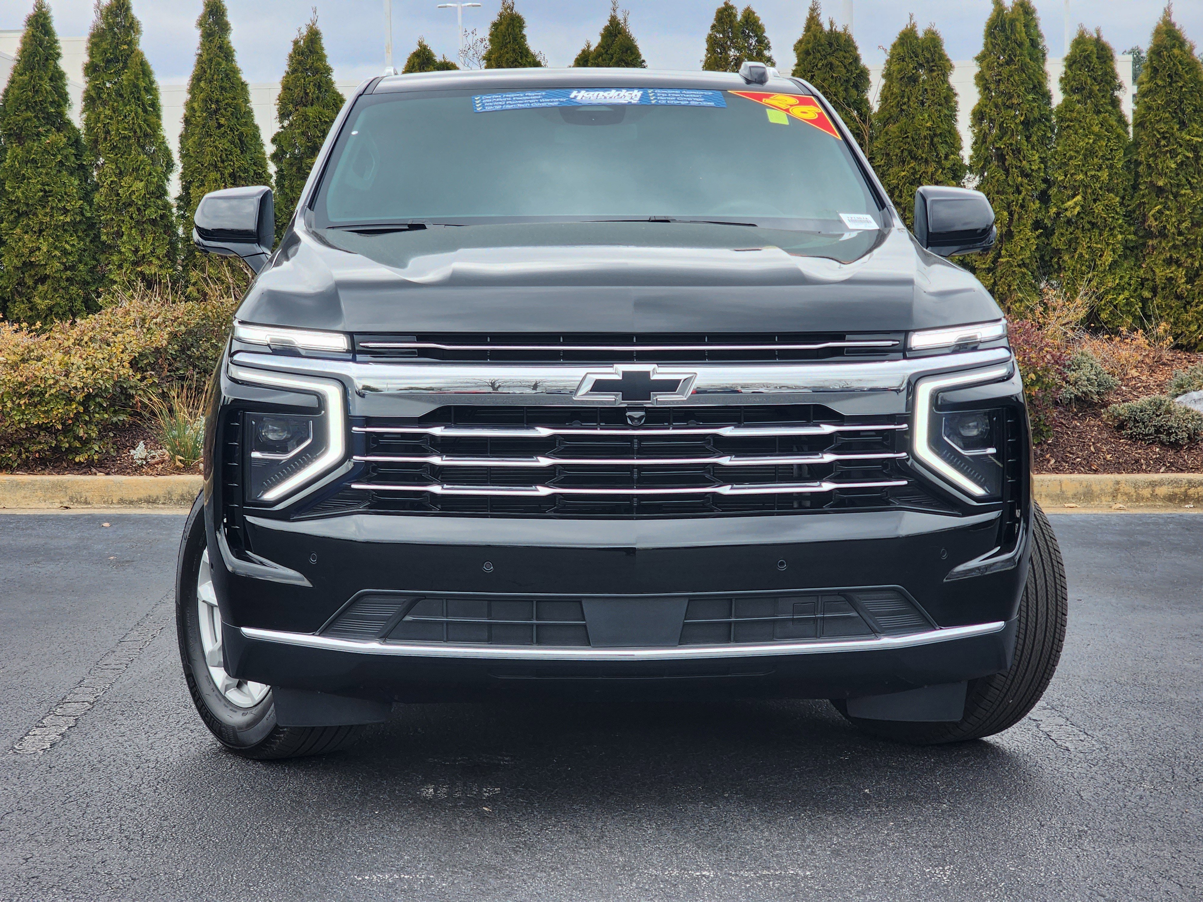 Used 2026 Chevrolet Suburban LT image 5