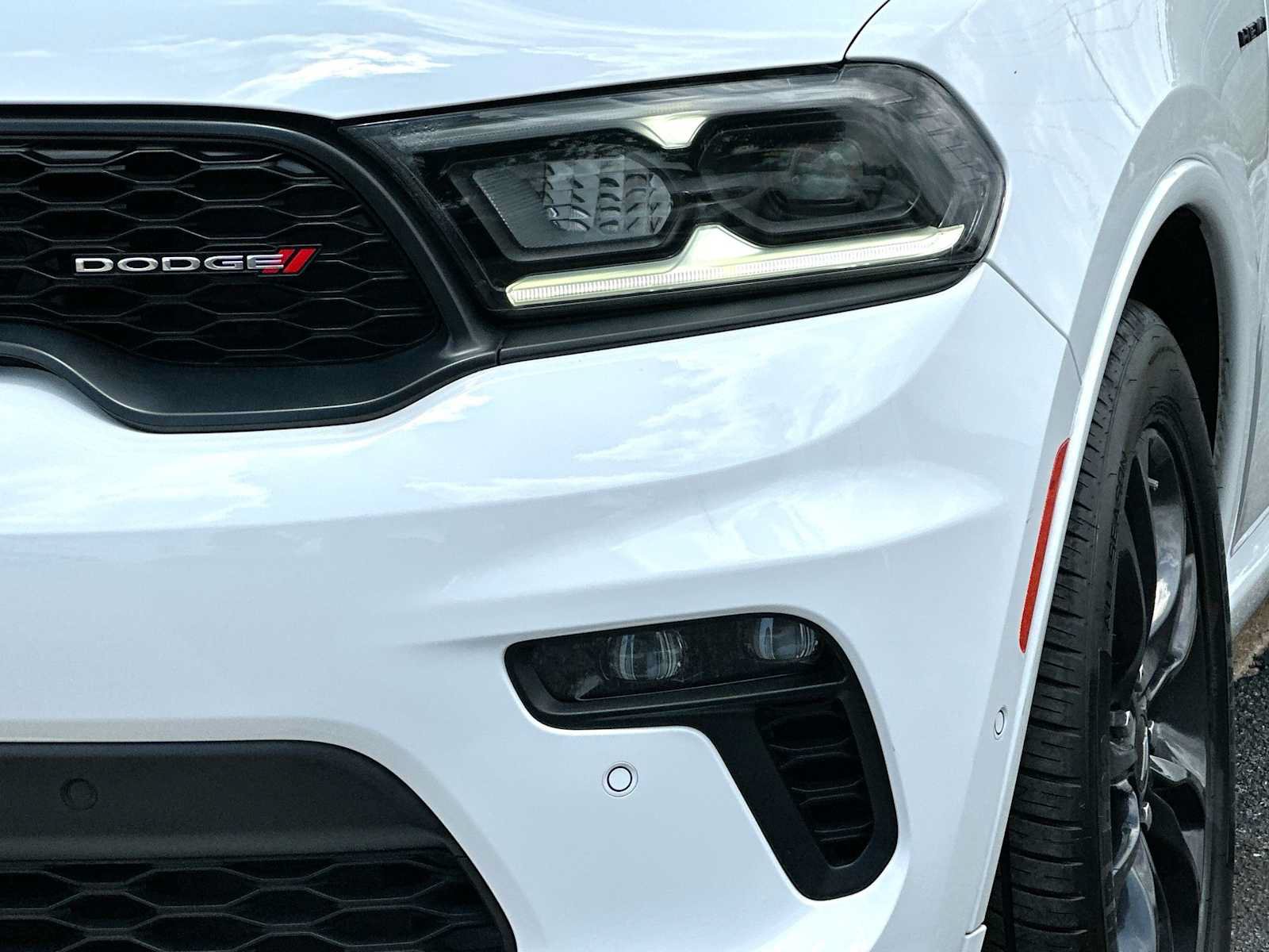 Used 2023 Dodge Durango R/T AWD/4WD image 16