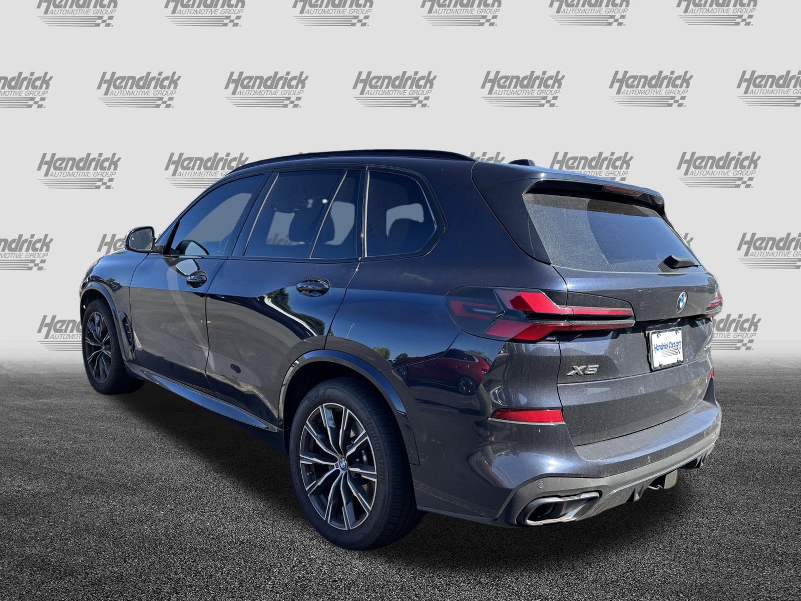 Certified 2024 BMW X5 xDrive40i w/ M Sport Package AWD/4WD image 8