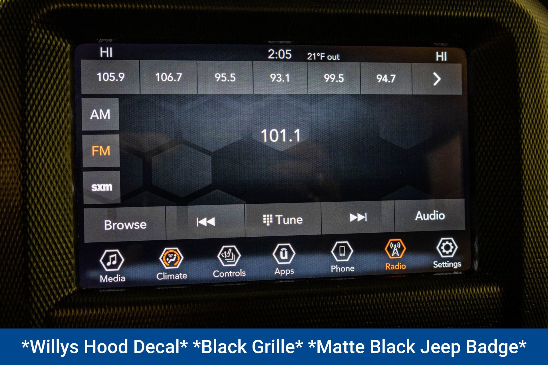 Used 2021 Jeep Wrangler Willys w/ LED Headlamp & Fog Lamp Group image 27