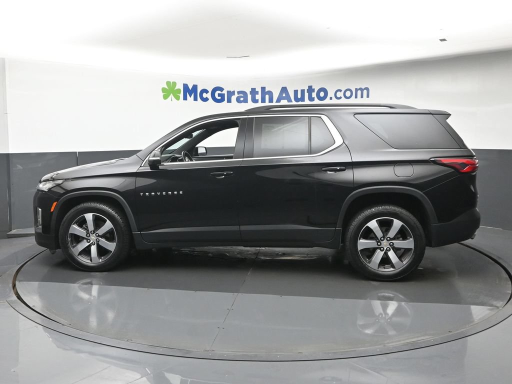 Used 2023 Chevrolet Traverse LT w/ LT Premium Package AWD/4WD image 24