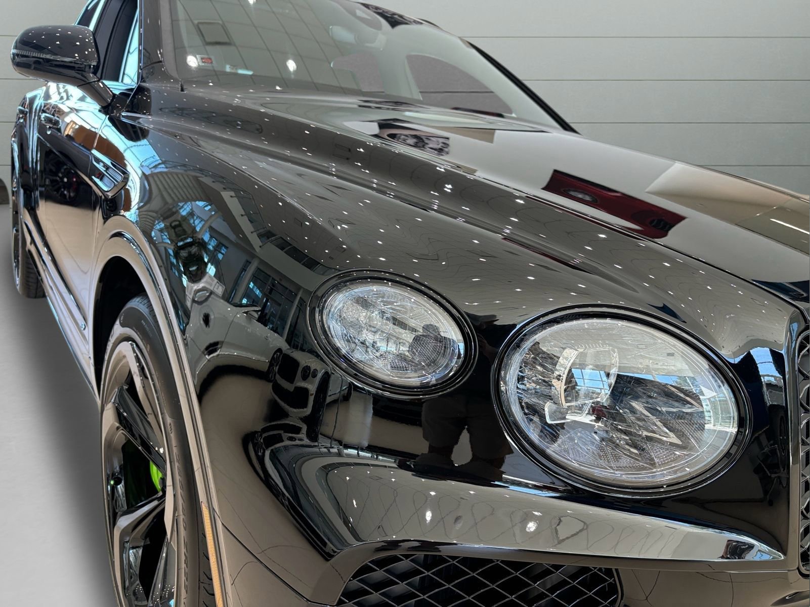 New 2025 Bentley Bentayga image 12