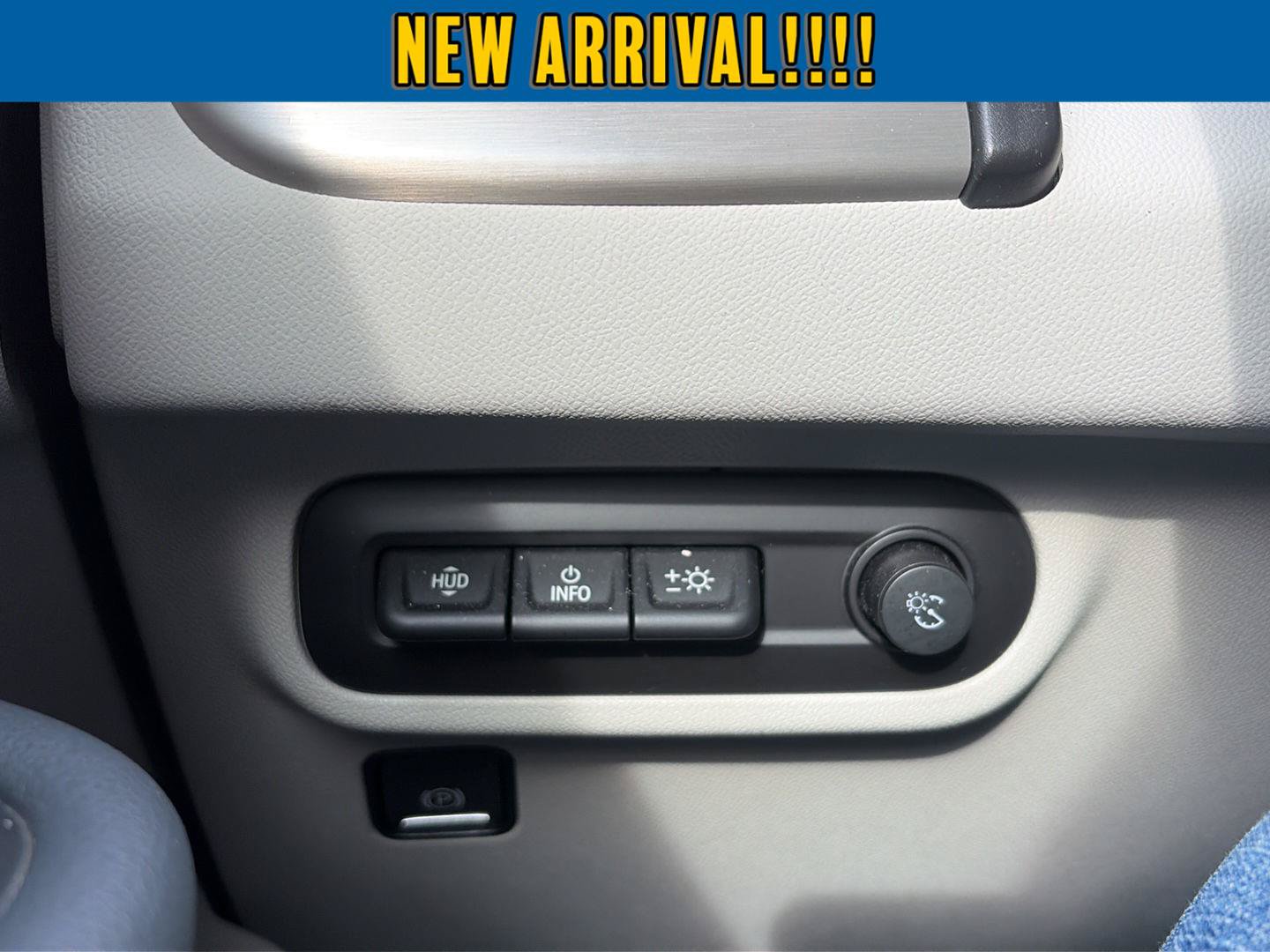 Used 2023 GMC Terrain Denali AWD/4WD image 17