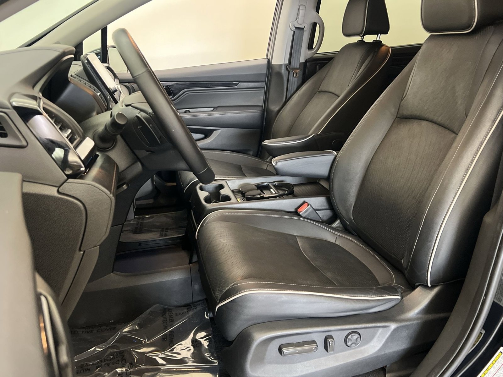 Used 2021 Honda Odyssey Elite image 12