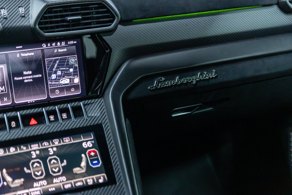Used 2023 Lamborghini Urus Performante AWD/4WD image 63