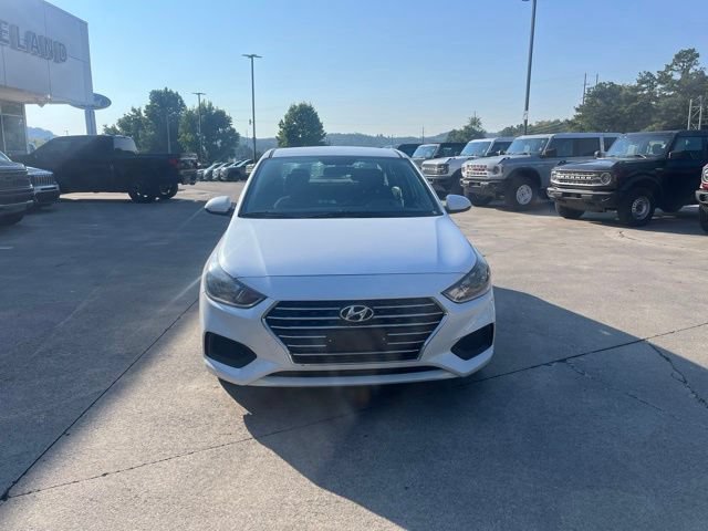 Used 2021 Hyundai Accent SE FWD image 2