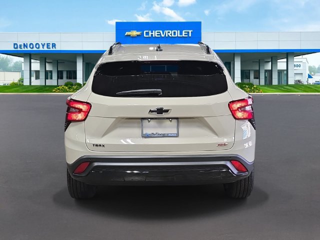 New 2026 Chevrolet Trax RS w/ Driver Confidence Package FWD image 9
