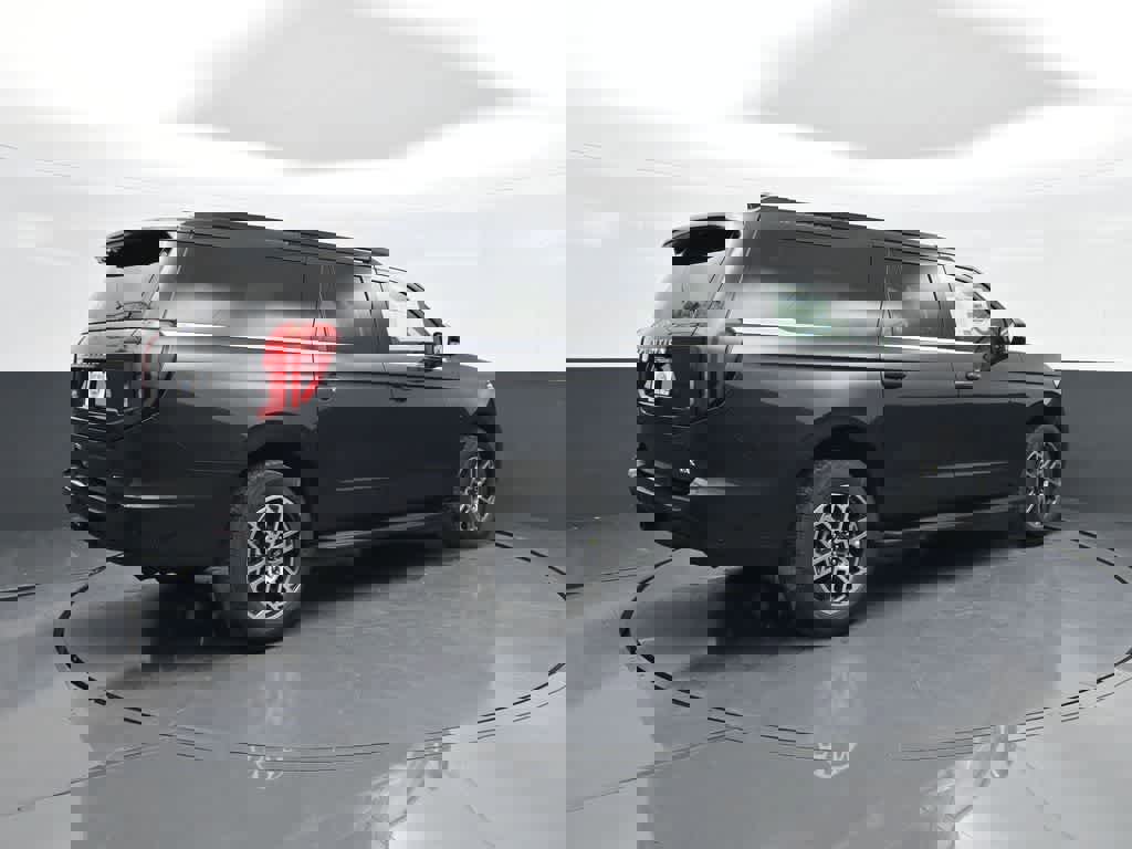 New 2025 Ford Expedition Max Active image 8