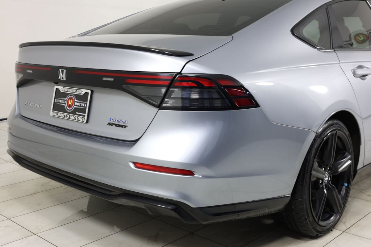 Used 2023 Honda Accord Sport image 41