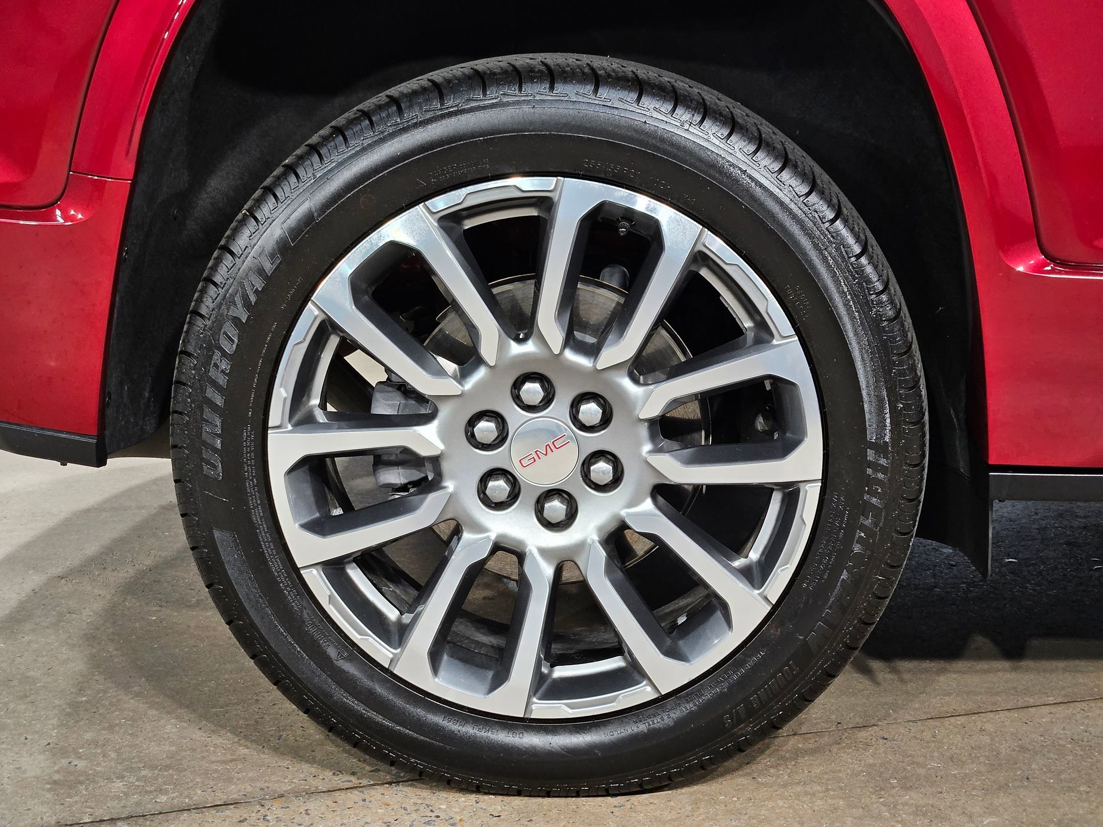 Used 2022 GMC Acadia Denali image 17