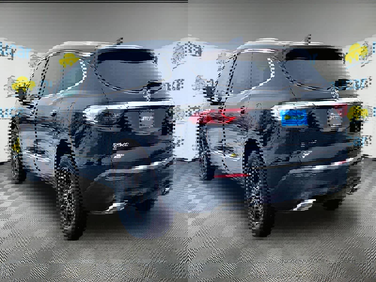 Used 2023 Buick Enclave Essence w/ Experience Buick Package image 4