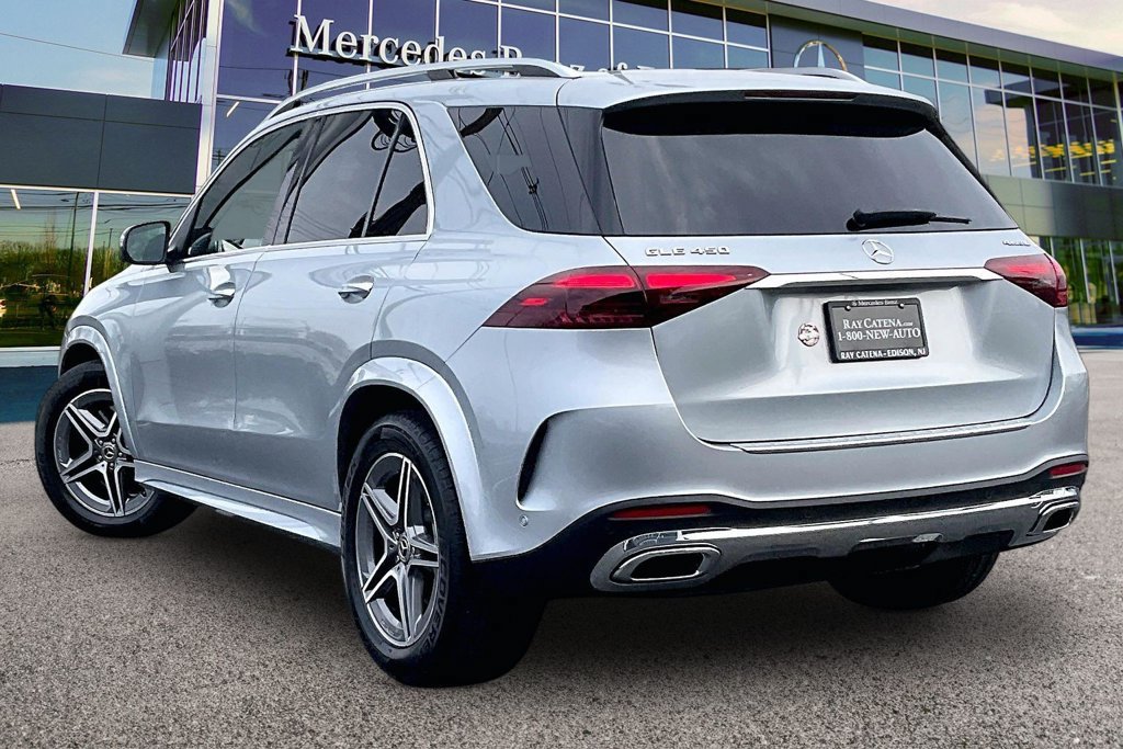 Used 2025 Mercedes-Benz GLE 450 4MATIC image 2