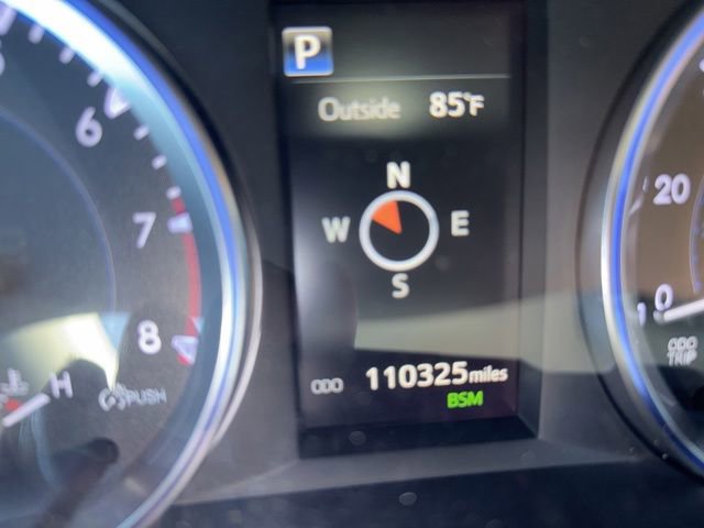 Used 2017 Toyota Highlander XLE w/ Carpet Mat Package AWD/4WD image 8