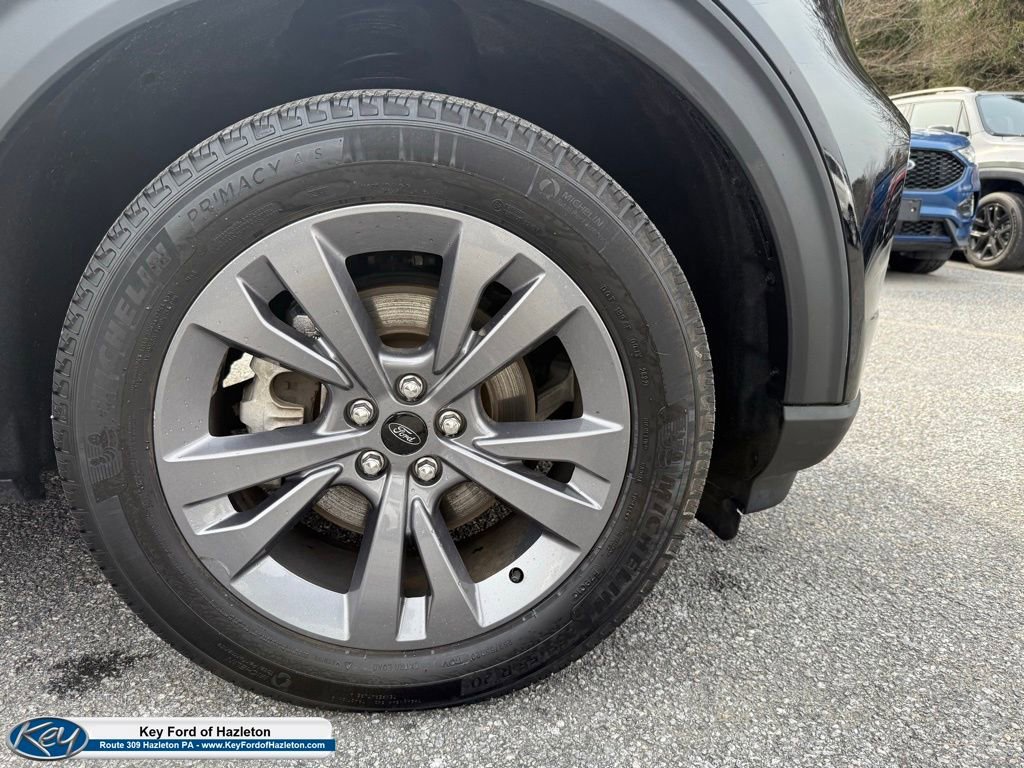 Certified 2022 Ford Explorer XLT w/ Equipment Group 202A image 44