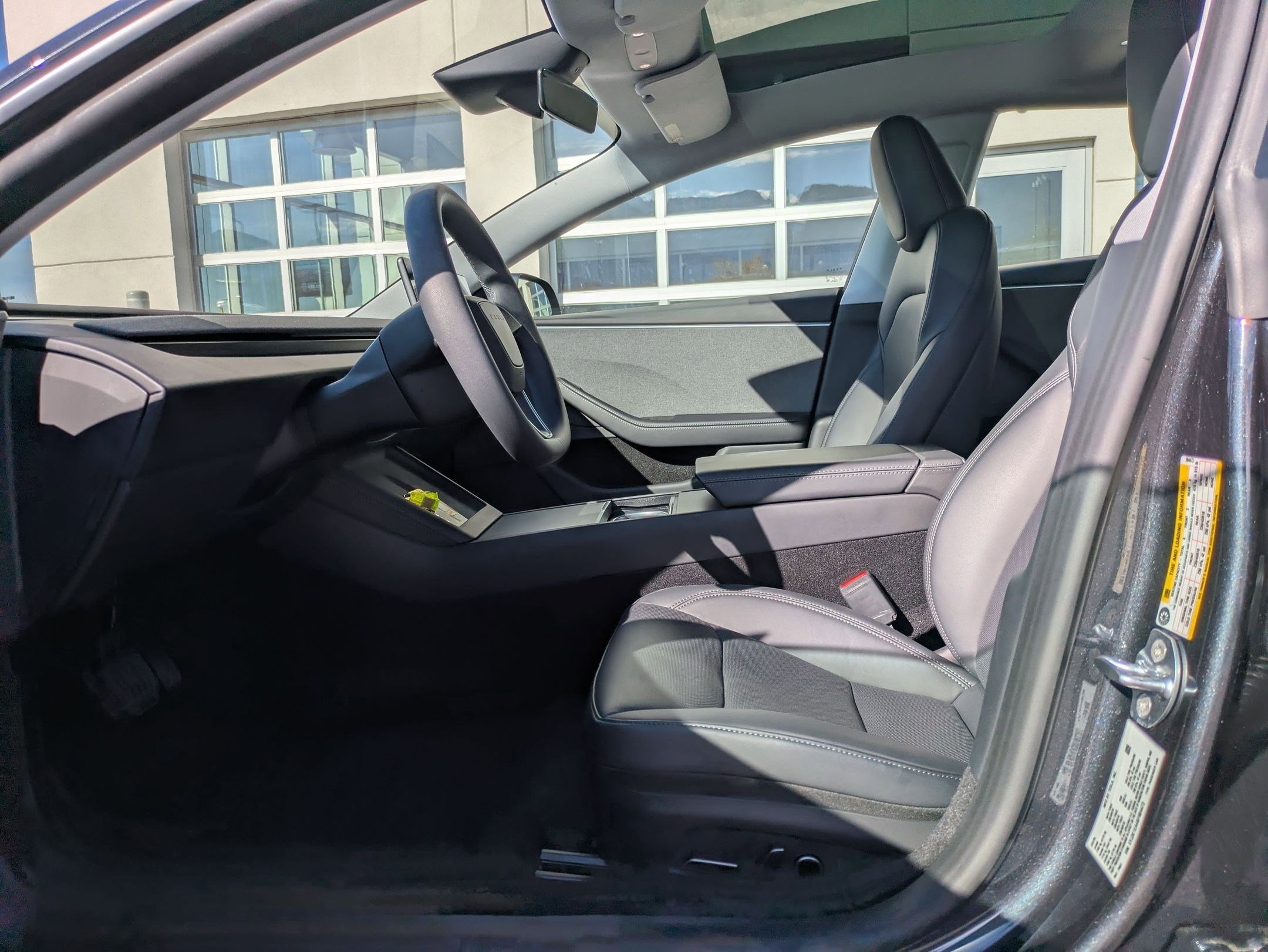 Used 2025 Tesla Model 3 image 18