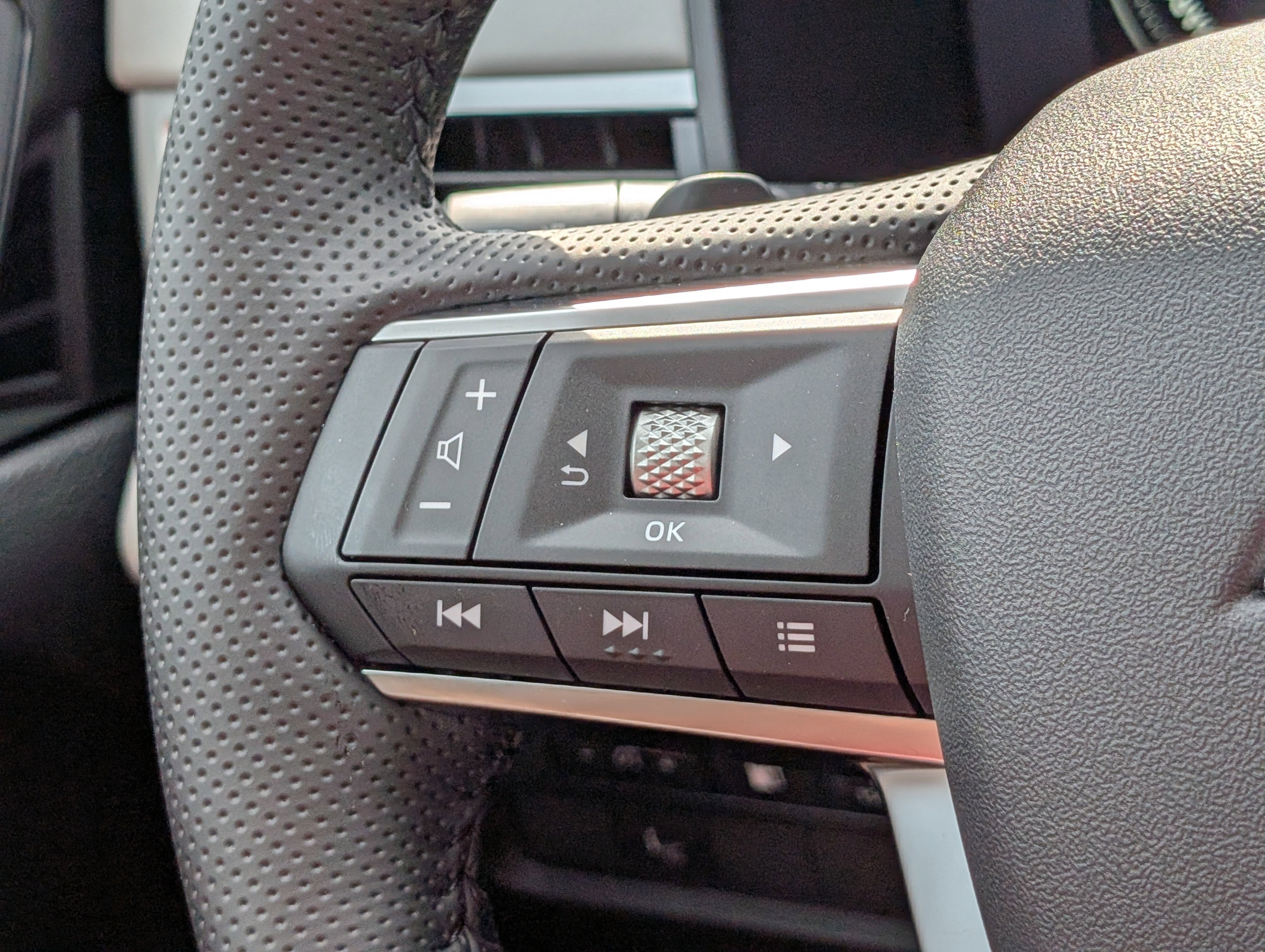 New 2025 Mitsubishi Outlander SEL image 29