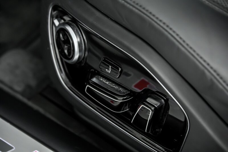 Used 2016 Audi S8 AWD/4WD image 25