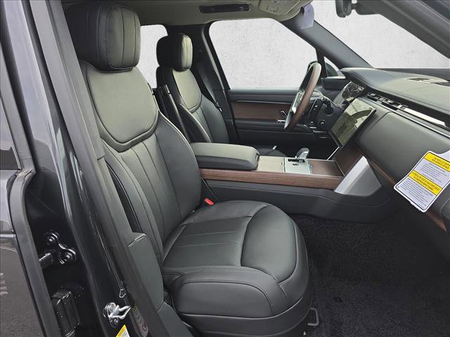 New 2025 Land Rover Range Rover SE image 10
