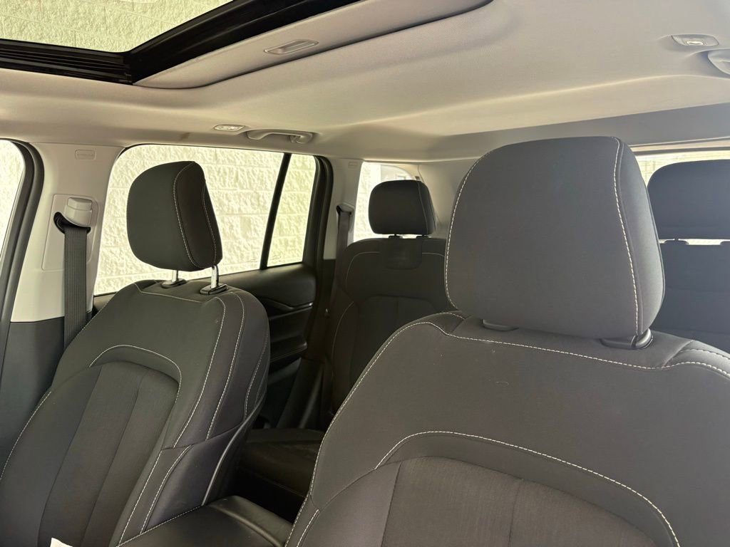 Used 2023 Jeep Grand Cherokee Laredo w/ Luxury Tech Group I image 2